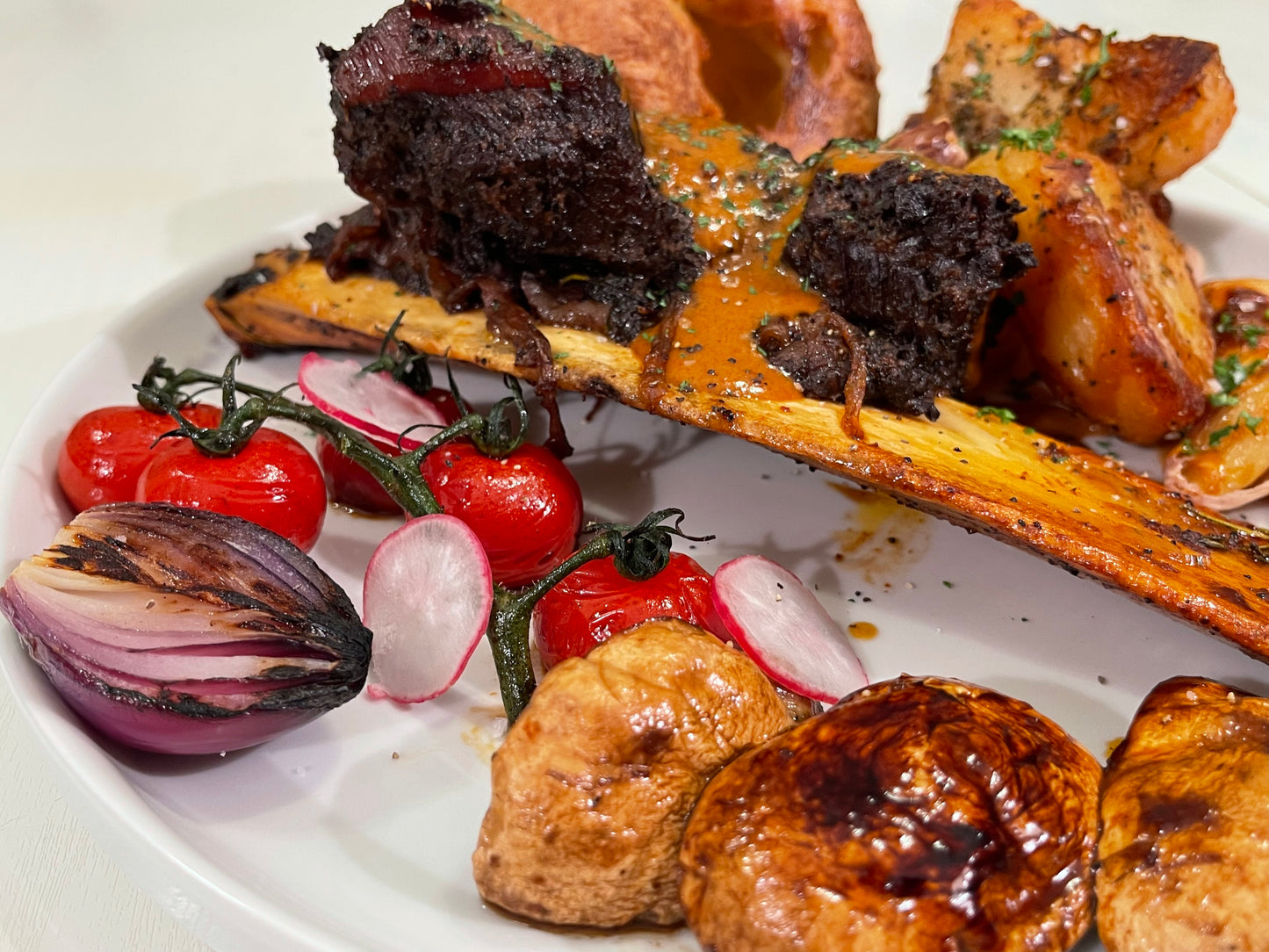 Maple & Garlic Angus Beef Short Rib Roast